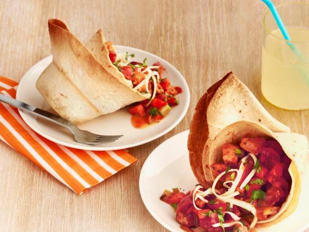 Wie man Hähnchen-Tortilla-Bowls zubereitet