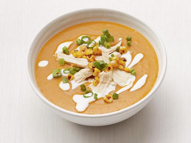 Zubereitung - Cremige Hühnersuppe mit Poblano-Paprika und Maistortillas