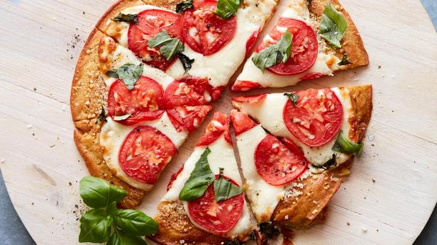 Nohut Hamurundan Pizza Nasıl Yapılır?
