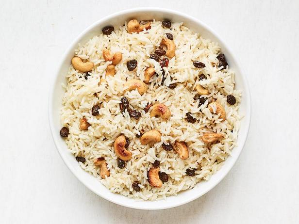 طريقة تحضير أرز بسمتي مع الكاجو المحمص والزبيب