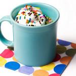 Schokoladenkuchen in einer Tasse