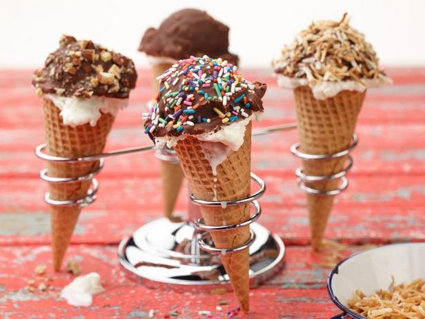 Wie man mit Schokolade überzogene Eiswaffeln herstellt