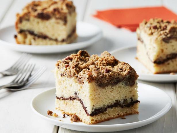 Come preparare la torta al caffè con cioccolato e noci pecan