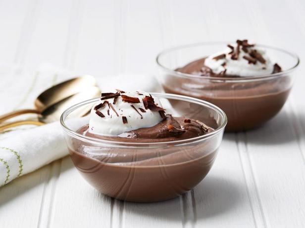Come preparare un budino al cioccolato al gusto di gelato
