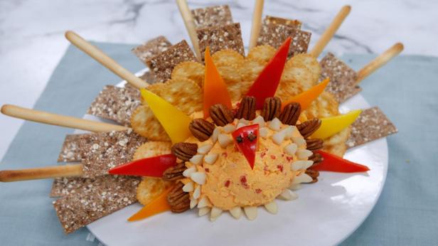 So macht man Pimento-Käsebällchen