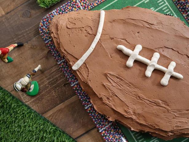 Anleitung zum Backen eines Fußball-Cupcake-Kuchens