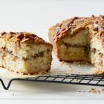 Dulce-de-Leche-Torte mit Cornflakes-Streuseln und Kaffee