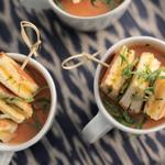 Tomatensuppe mit Käsecroutons