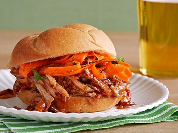 BBQ-Schweinefleisch-Sandwich