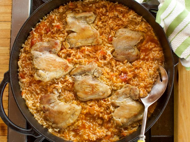 دجاج مع أرز وصلصة مانجو