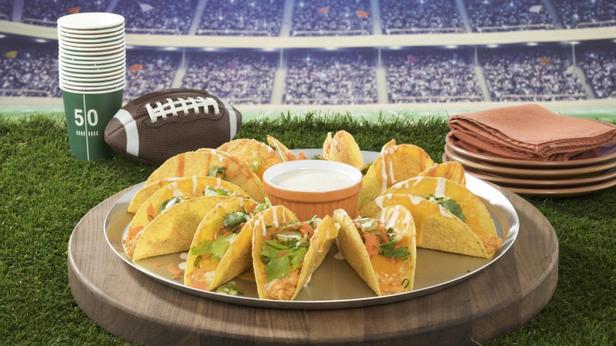 Wie man Buffalo Chicken Taco-Ringe zubereitet