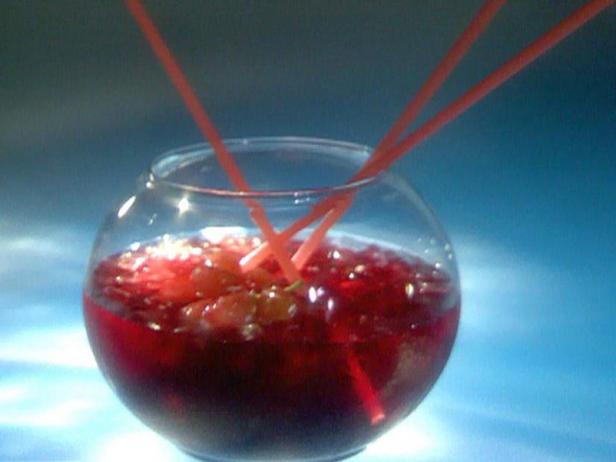 So bereiten Sie den Grape Monkey Cocktail zu