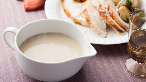 Come preparare un brodo di tacchino e una salsa deliziosa