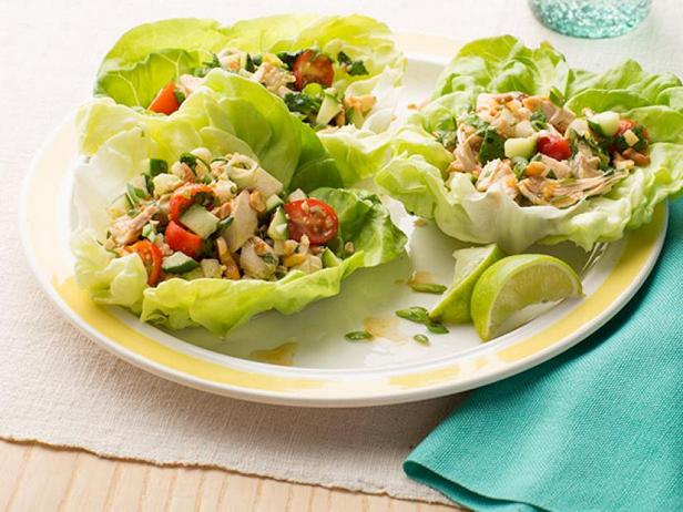 Zubereitung - Hühnersalat mit Ingwer in Salatblättern