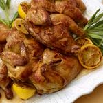 Im Ofen gebackene Gewürzgurken in Butter mit Salbei