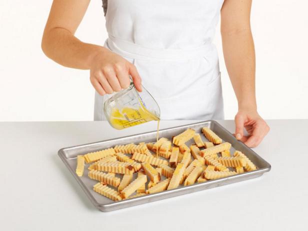 Steak-und-Pommes-Eiscremetorte