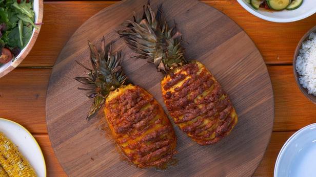 Zubereitung - Gegrillte, mit Chorizo ​​gefüllte Ananas