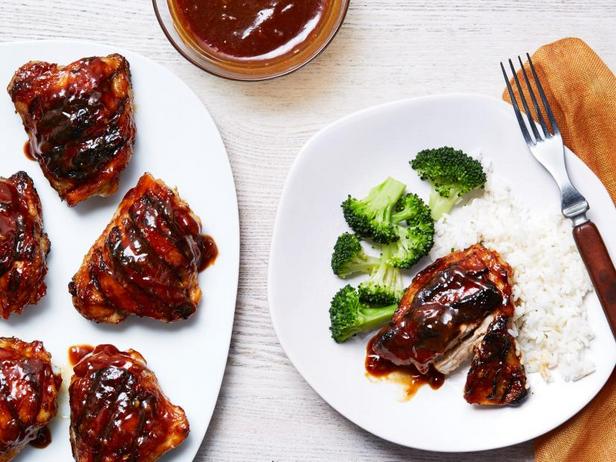 Come preparare - Cosce di pollo al barbecue glassate con salsa Hoisin