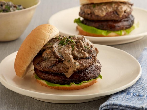 Rindfleisch-Stroganoff-Burger