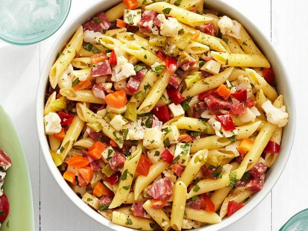 Zubereitung - Nudelsalat mit italienischen Vorspeisen