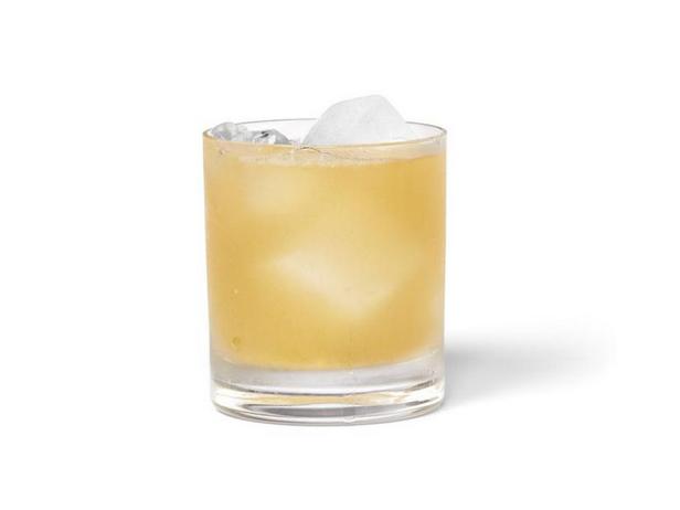 Wie man einen Kombucha Bourbon Sour zubereitet