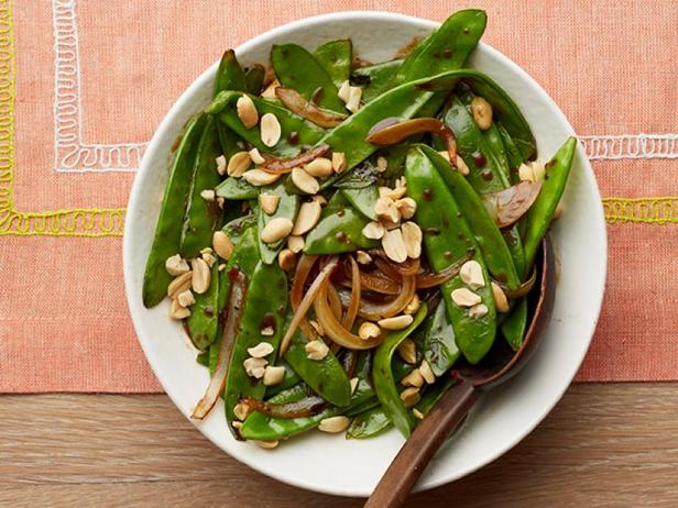 Zubereitung von Kung Pao Zuckerschoten
