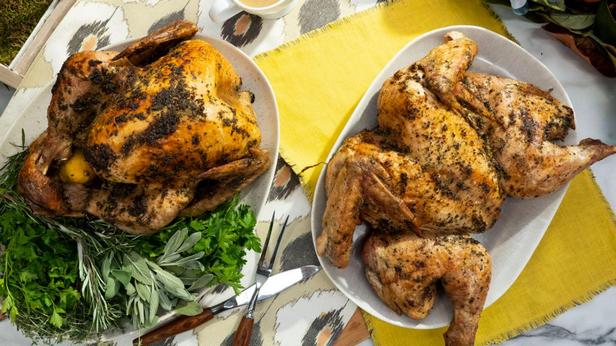 So braten Sie einen Festtagstruthahn – Zwei Methoden