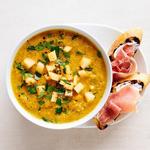 Melonen-Gazpacho und Schinken-Crostini