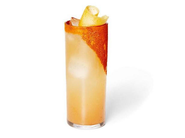 Zubereitung des alkoholfreien Cocktails „Mi Amiga“