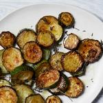 Ein einfaches Rezept für gebackene Zucchini