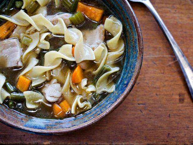 Zubereitung - Hühner-Nudelsuppe