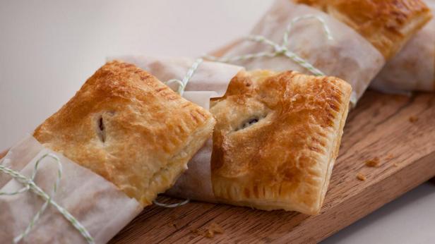 Rezept für Birnen-, Mandel- und Kirschkuchen