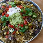 Rindfleisch-Nachos mit gebackenen Tomatillos