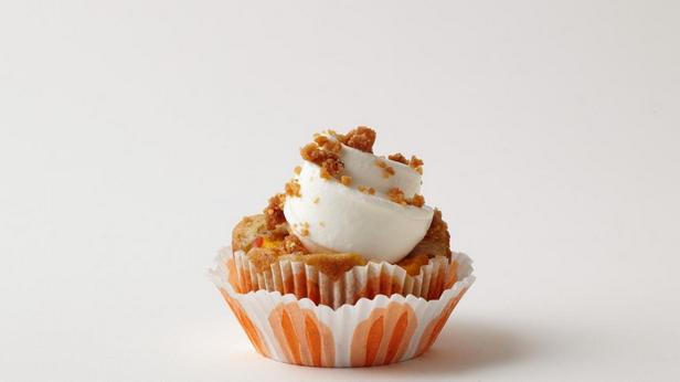 Πώς να φτιάξετε cupcakes με ροδάκινο