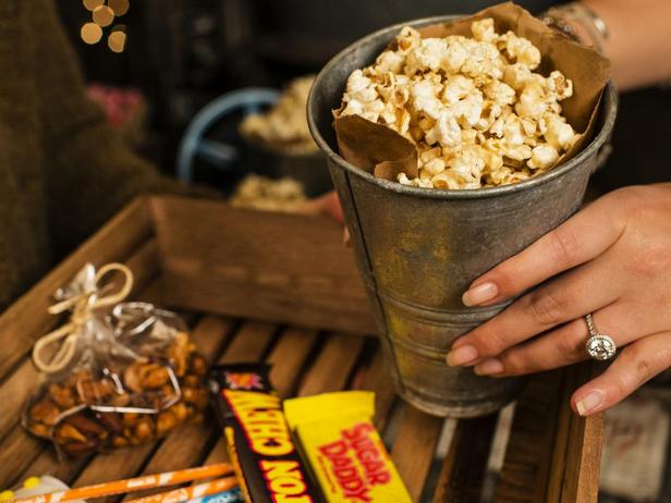 So gelingt perfektes Popcorn auf dem Herd