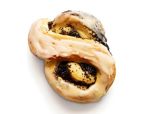 Увијене лепиње са лимуном и маком