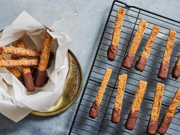 Wie man Brezel-Mürbeteigkekse zubereitet