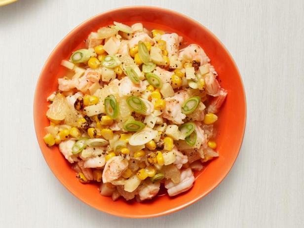 Wie man Mais- und Garnelen-Ceviche zubereitet