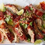 Thailändische süß-scharfe Schweinerippchen aus dem Slow Cooker