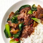Rindfleisch aus dem Schmortopf mit Pak Choi