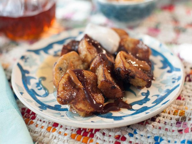 Französischer Toast mit mexikanischer Sauce