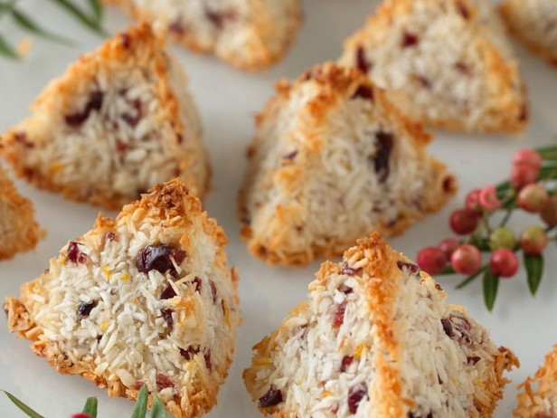 Kokos-Cranberry-Macarons