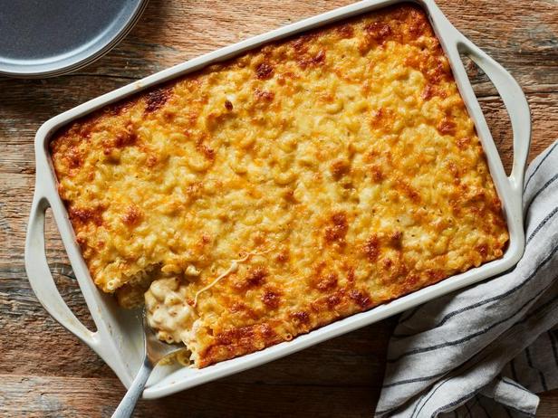 Wie man Makkaroni-Käse-Auflauf im Ofen zubereitet