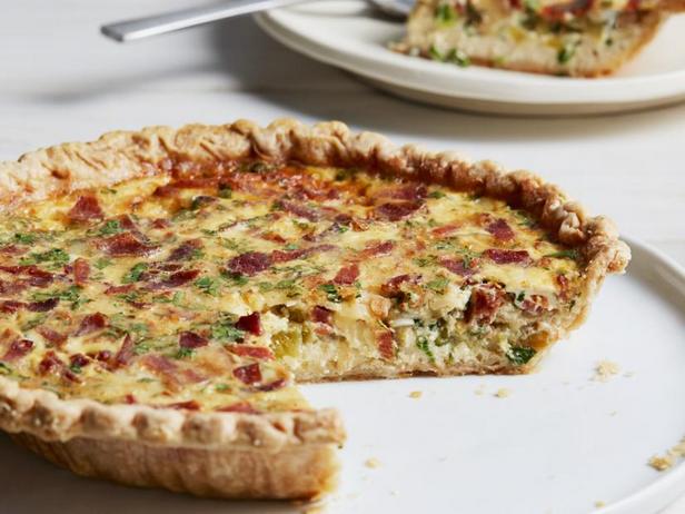 Wie man eine Speckquiche zubereitet