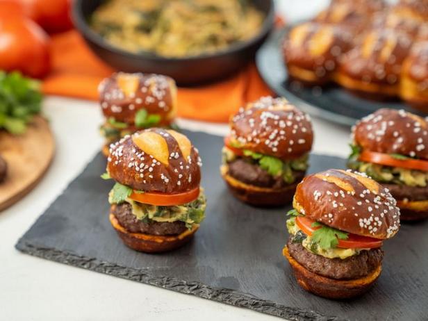 So bereiten Sie Poblano-Paprika-Slider-Sandwiches zu