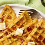 Die besten Eier-Käse-Waffeln mit Gemüse (Keto-Waffeln)