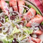 Tomaten- und Blattsalat