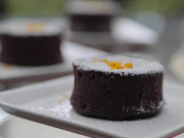 So bereiten Sie einen gedämpften Schokoladenpuddingkuchen zu