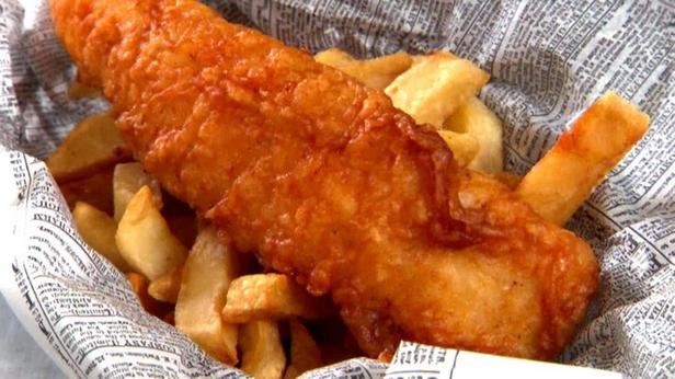 Wie man traditionelles Fish and Chips zubereitet