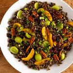 سلطة أرز بري مع البرتقال